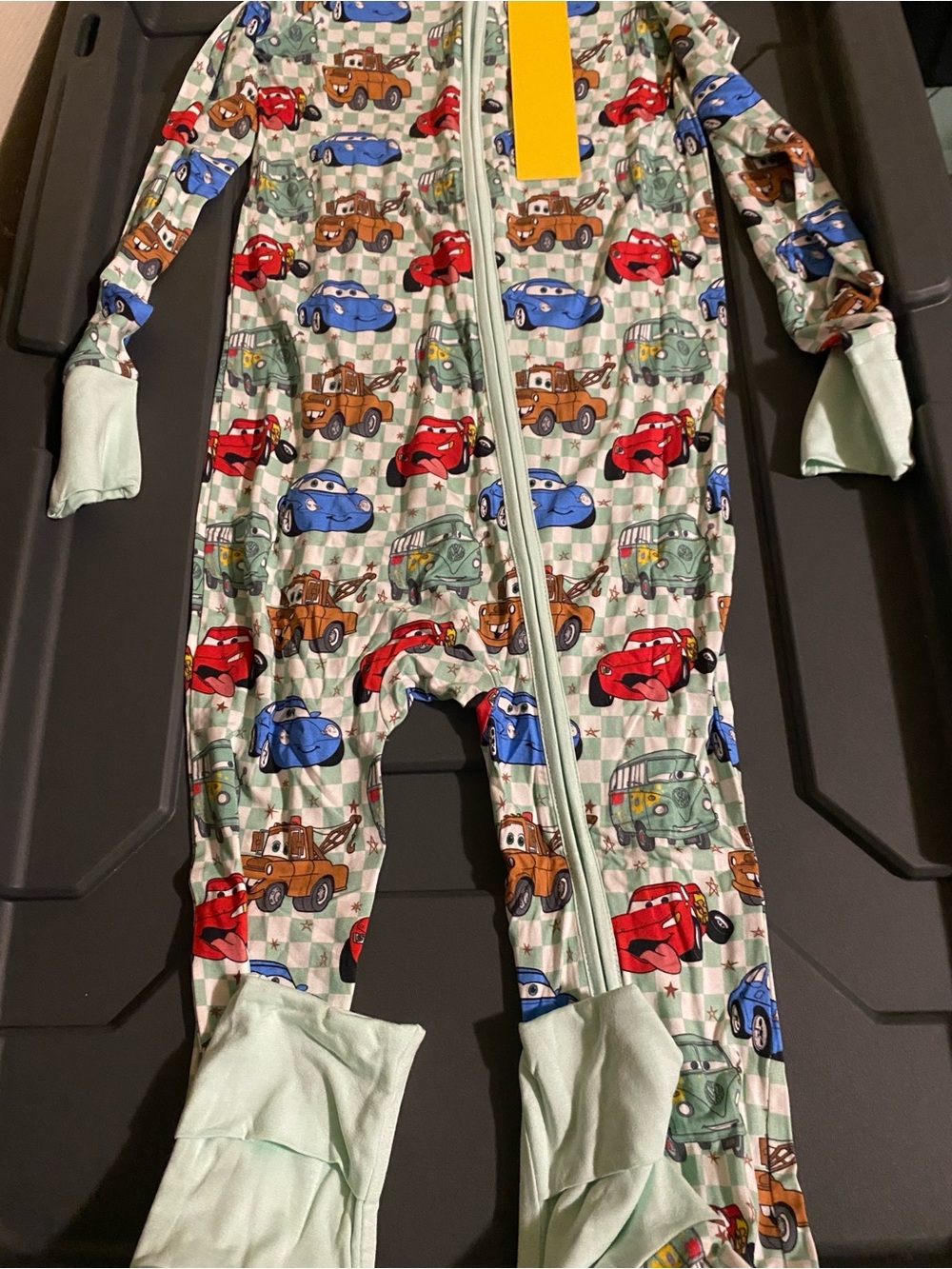 Kids bamboo zippy NWT 5/6